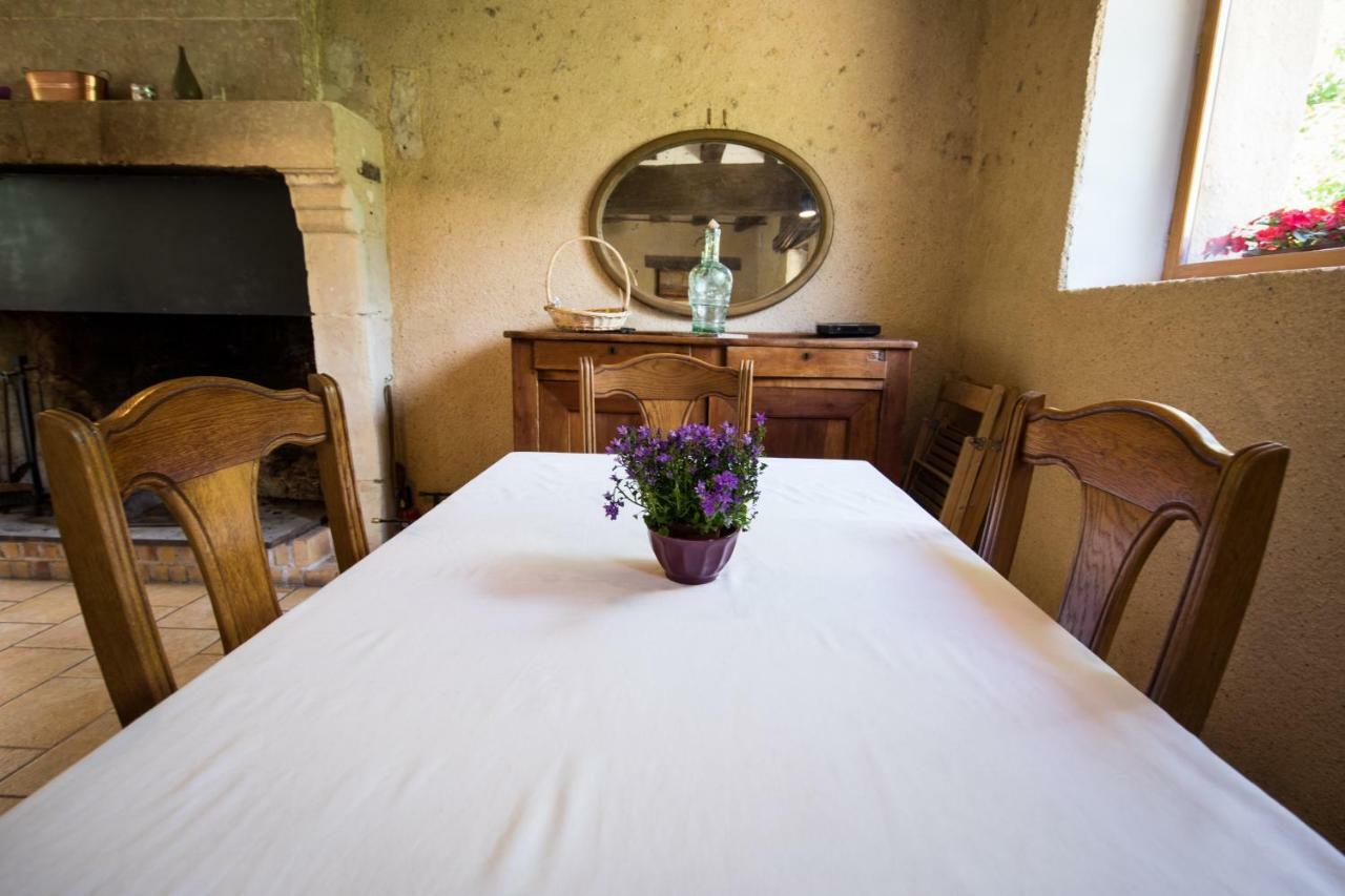 Holiday Home Le Vaugarnier Couture-sur-Loir Luaran gambar