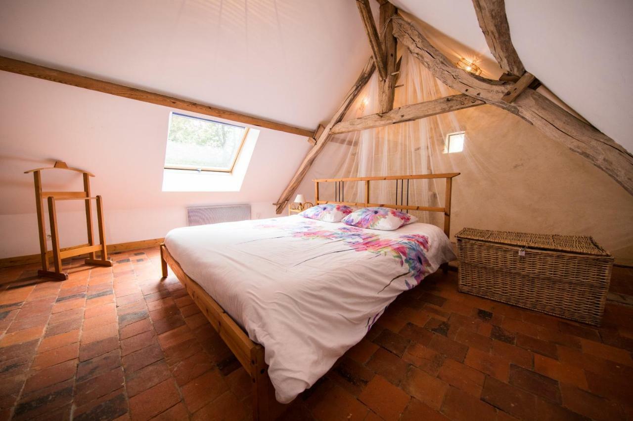 Holiday Home Le Vaugarnier Couture-sur-Loir Luaran gambar